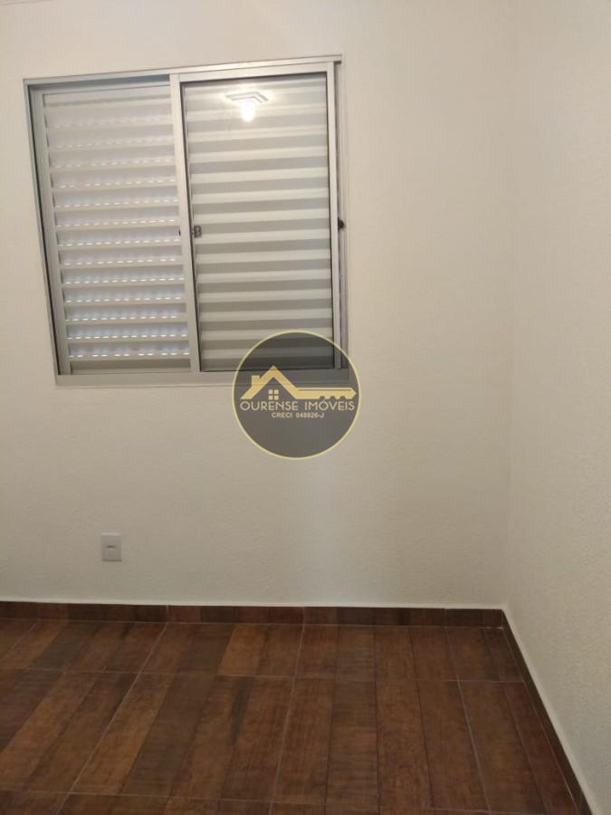 Apartamento à venda com 2 quartos, 42m² - Foto 11