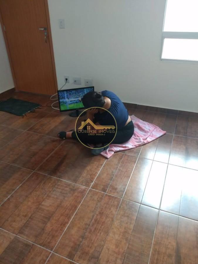 Apartamento à venda com 2 quartos, 42m² - Foto 12