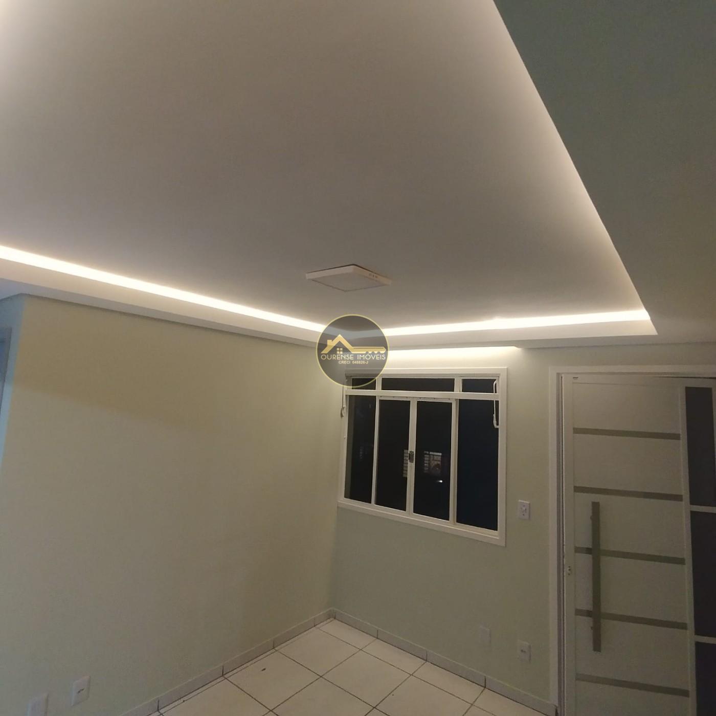 Casa à venda com 2 quartos, 40m² - Foto 8