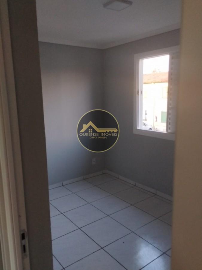 Casa à venda com 2 quartos, 40m² - Foto 17