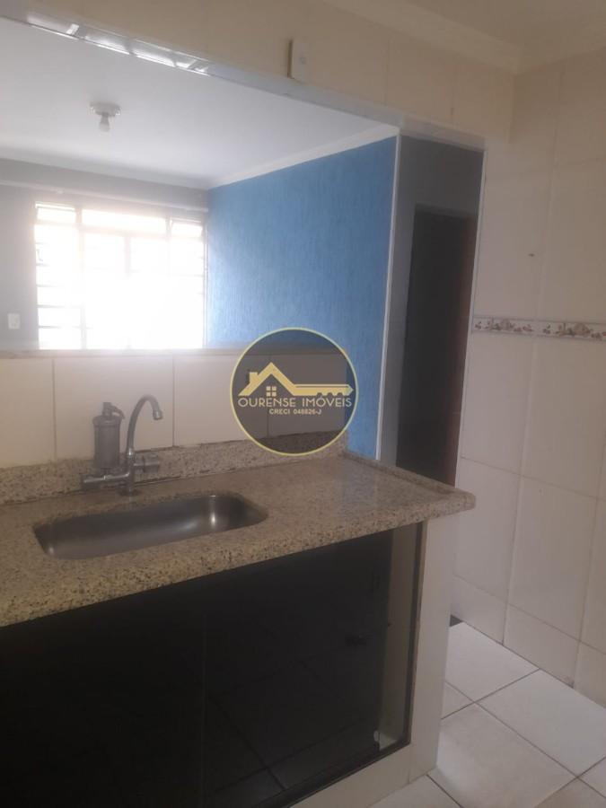 Casa à venda com 2 quartos, 40m² - Foto 8