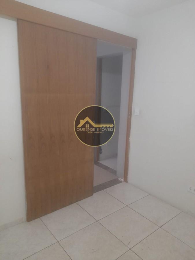 Casa à venda com 2 quartos, 40m² - Foto 14